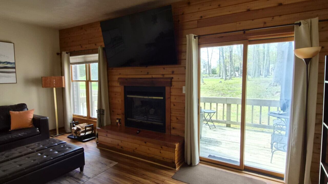 Photo of Livingroom in East Stroudsburg