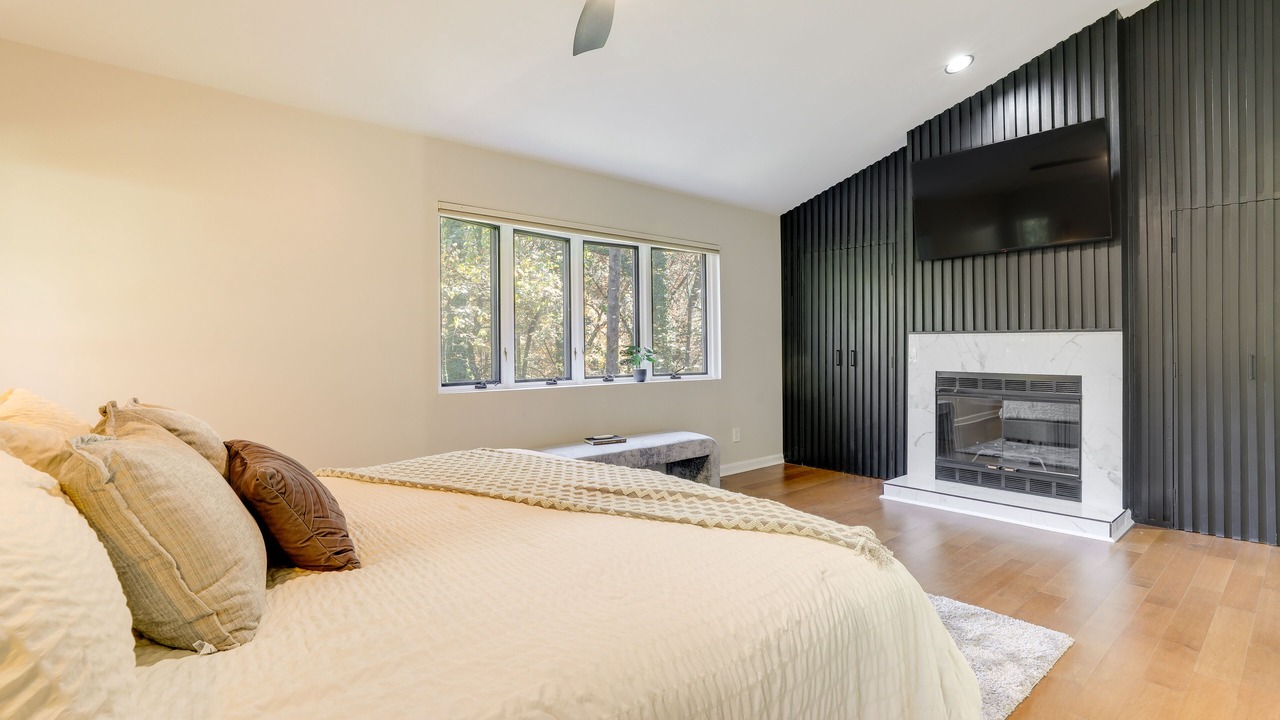 Photo of Bedroom in Sandy Springs