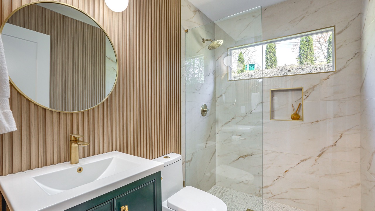 Photo of Bathroom in Sandy Springs
