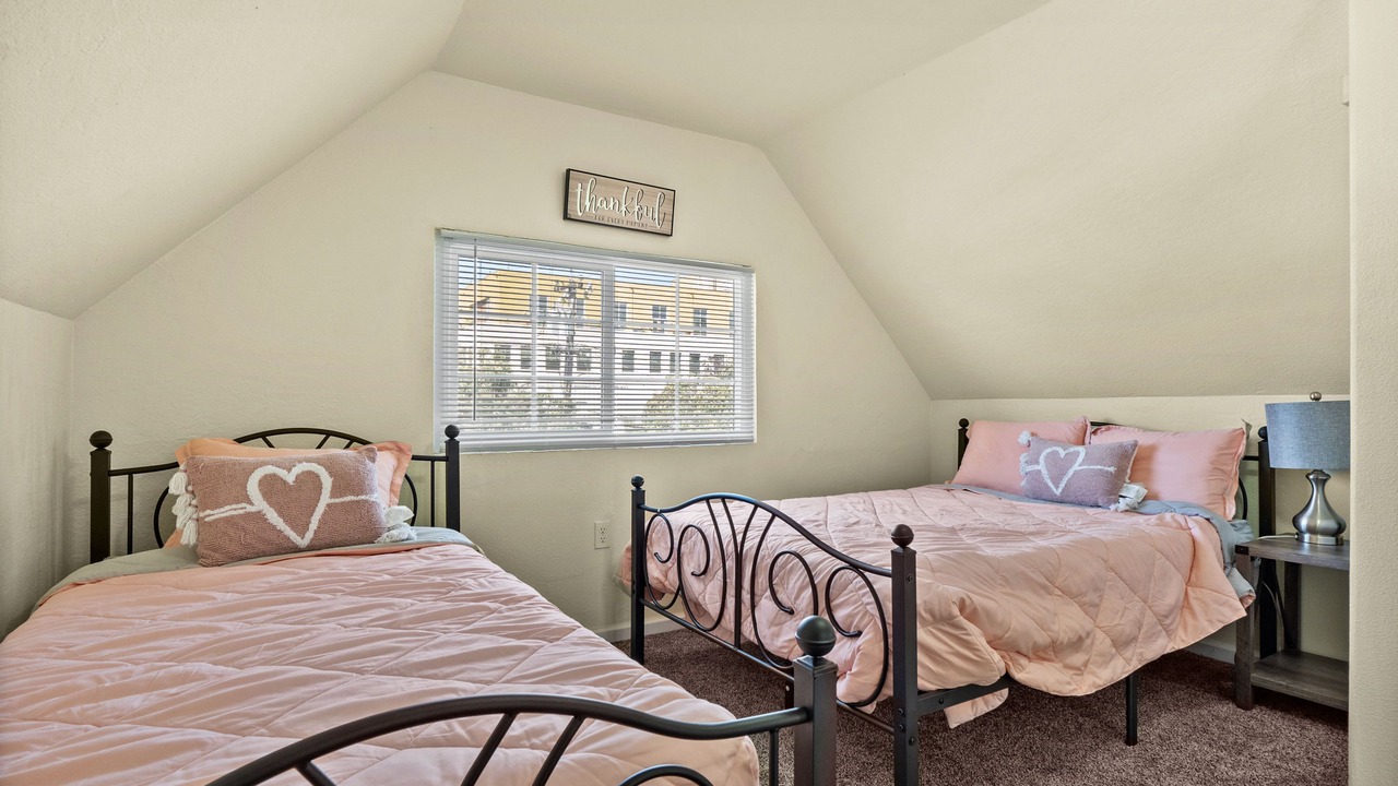 Photo of Bedroom in Oakland