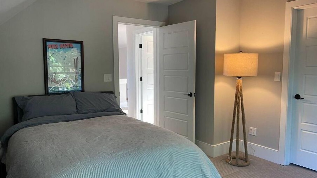 Photo of Bedroom in Saratoga Springs