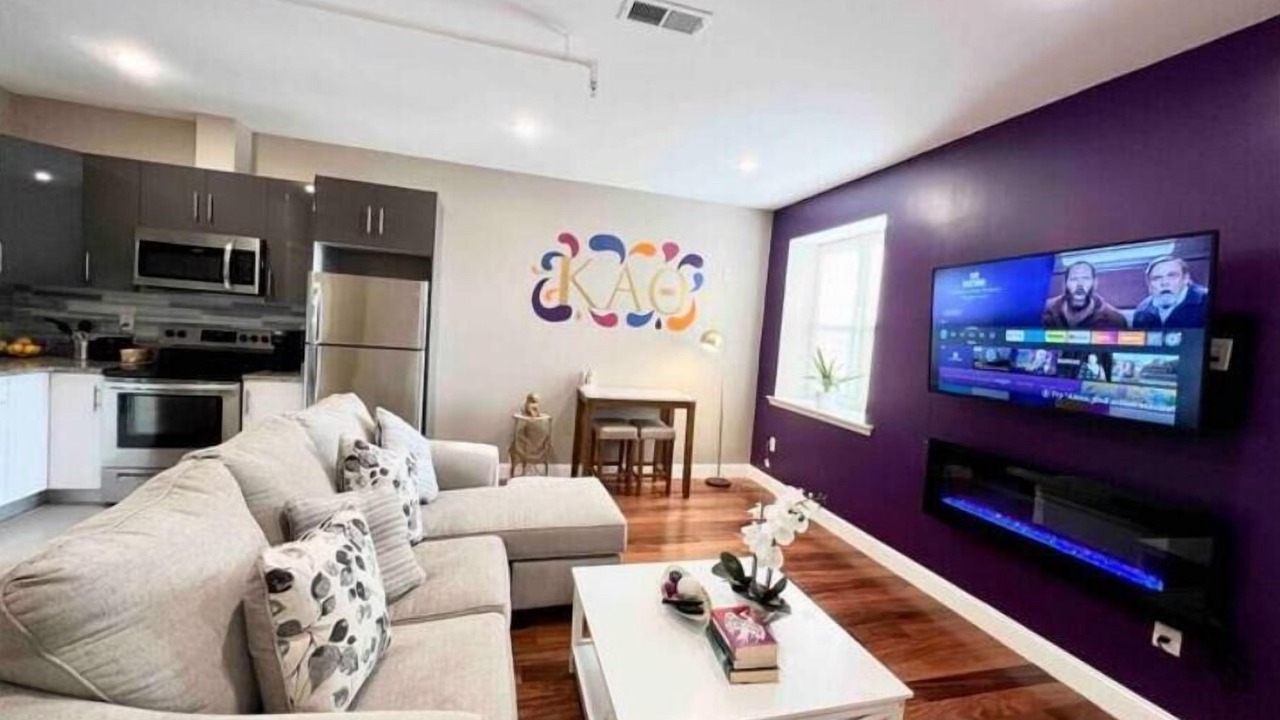 Photo of Livingroom in Logan Square