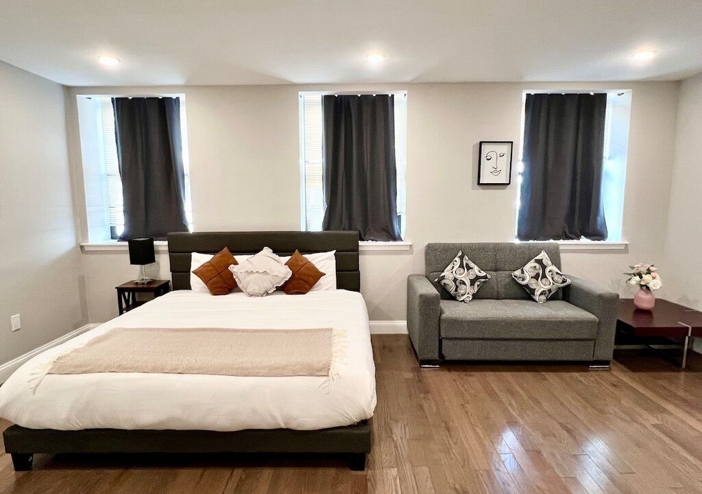 Photo of Bedroom in Logan Square