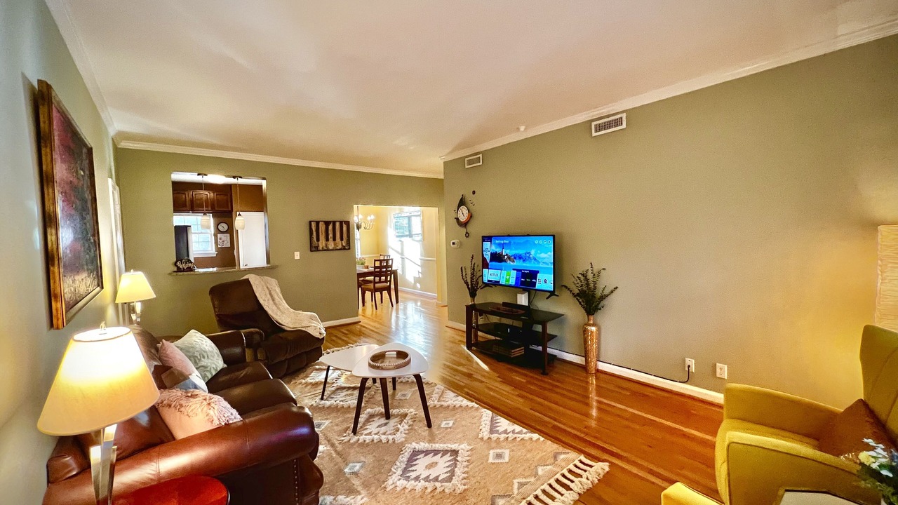 Photo of Livingroom in Garden Hills