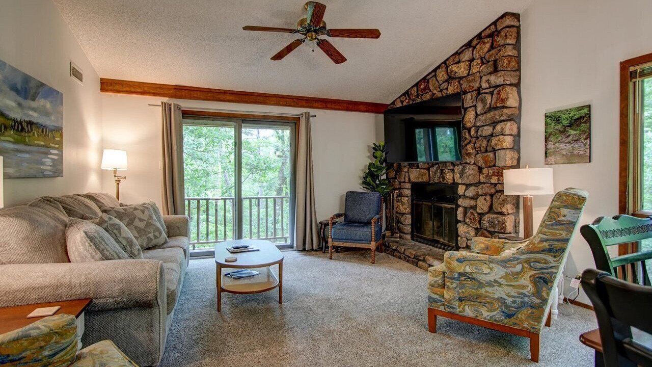 Photo of Bedroom in Mount Ida