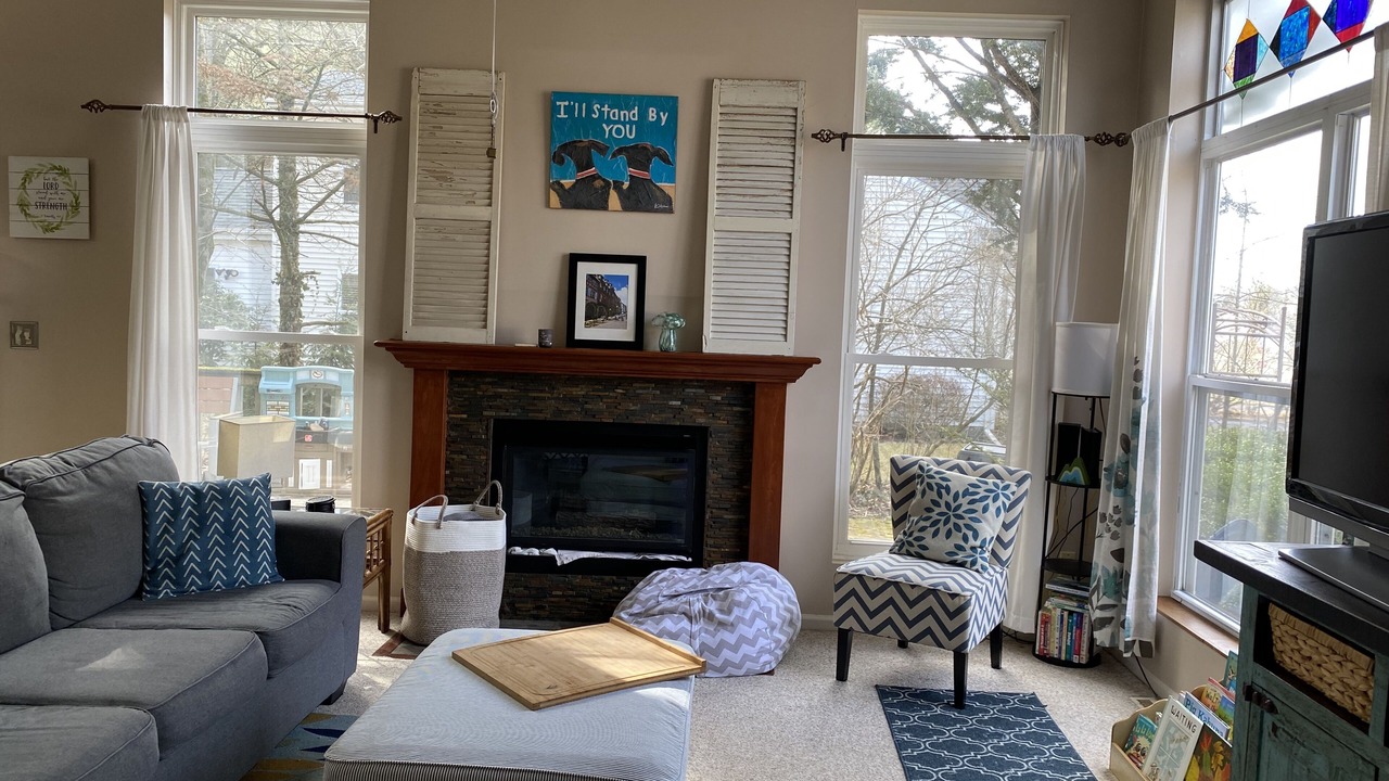 Photo of Livingroom in Geyser Crest