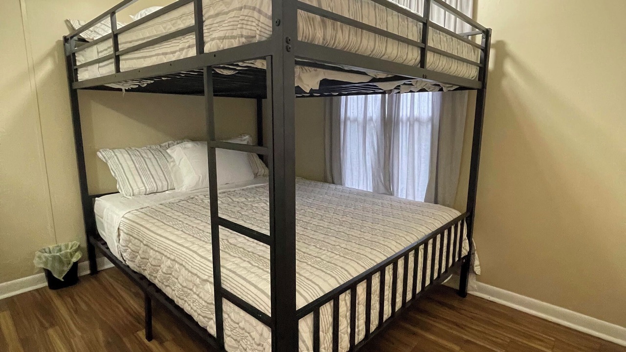 Photo of Bedroom in Mount Ida
