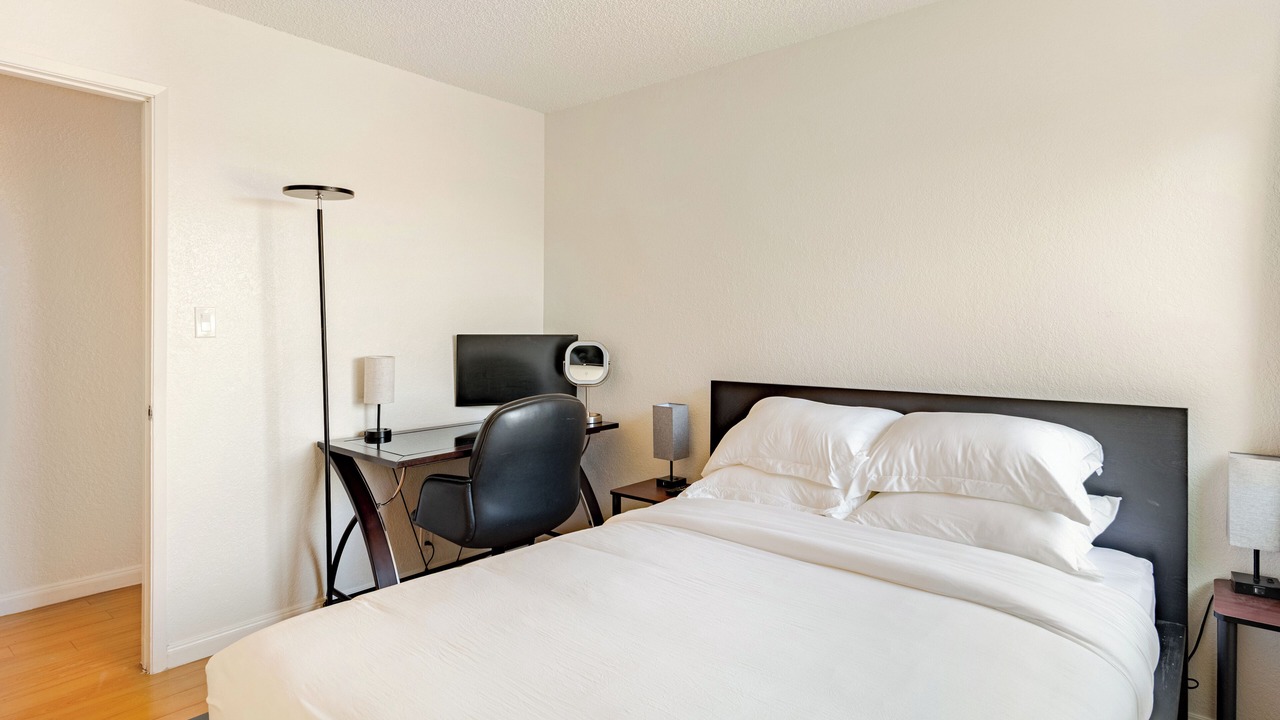 Photo of Bedroom in Berkeley