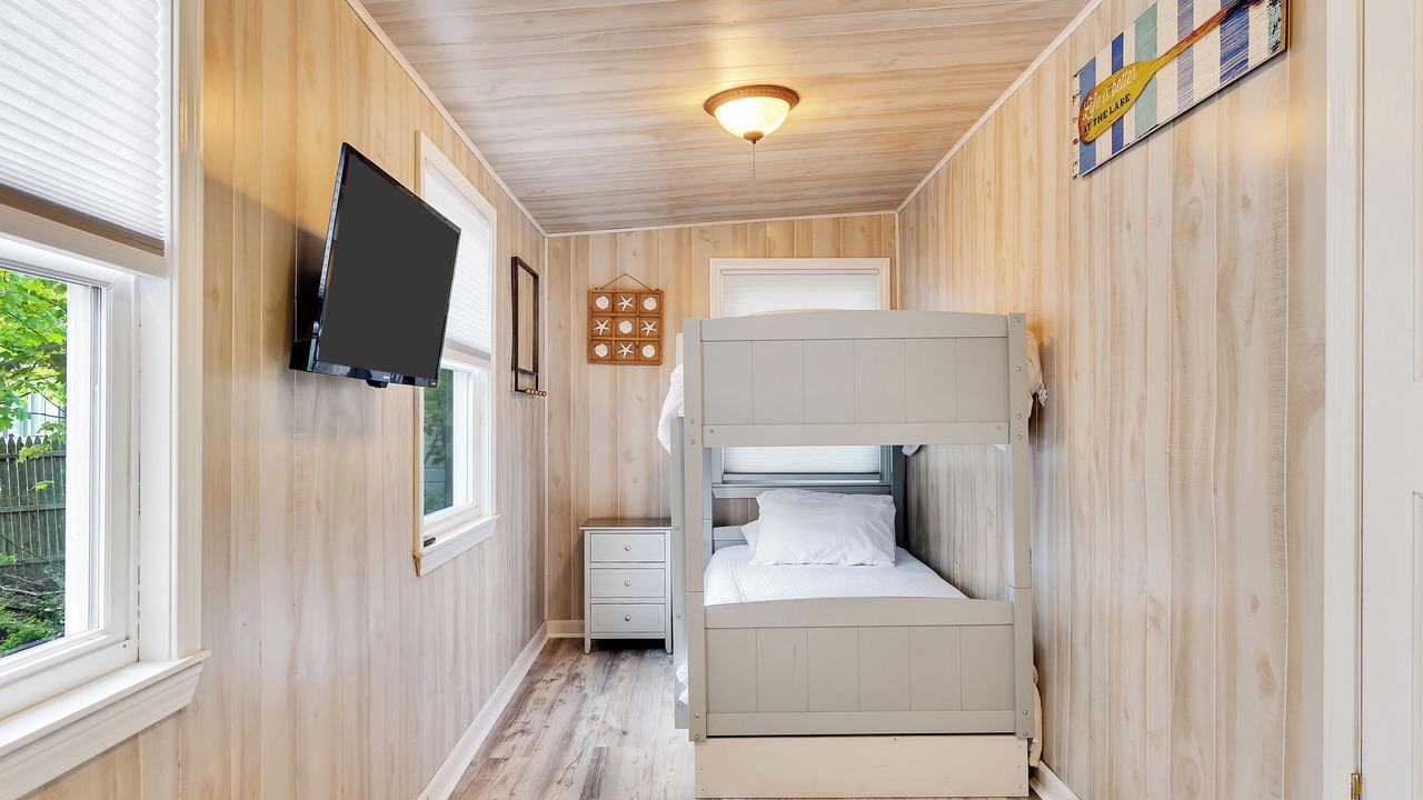 Photo of Bedroom in Saratoga Springs