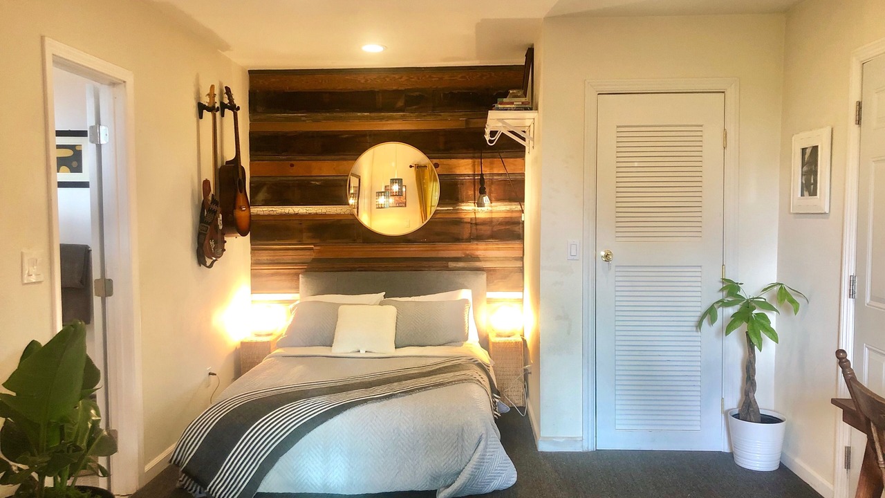 Photo of Bedroom in Redwood Heights