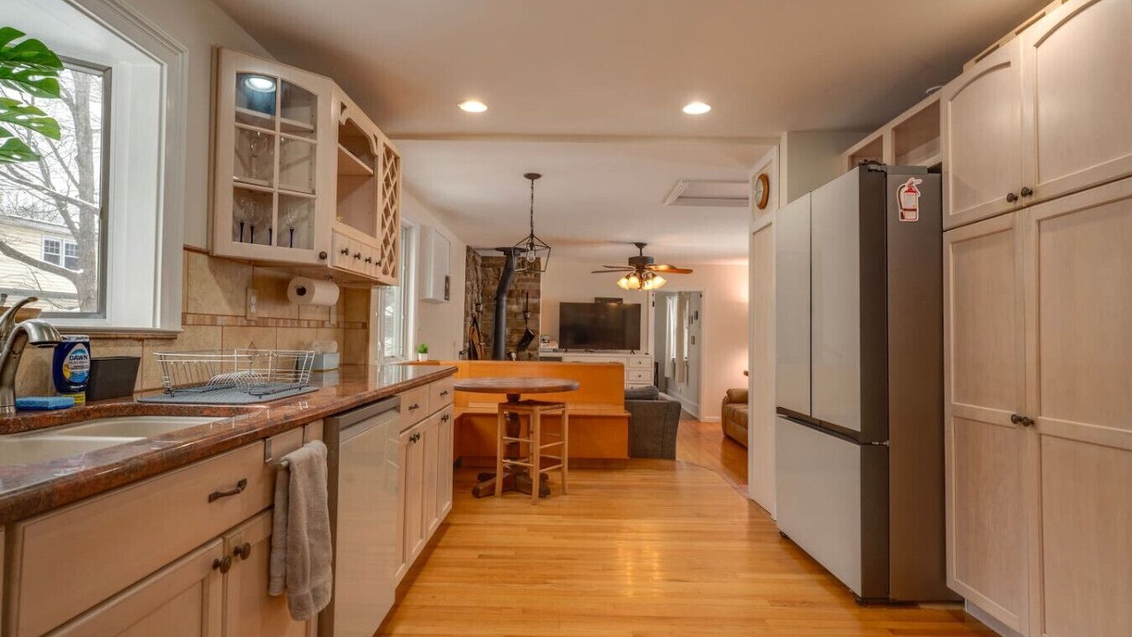 Photo of Kitchen in Middle Hope