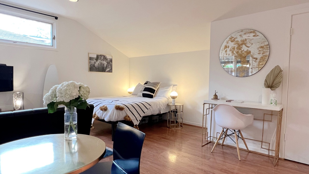 Photo of Bedroom in Midtown