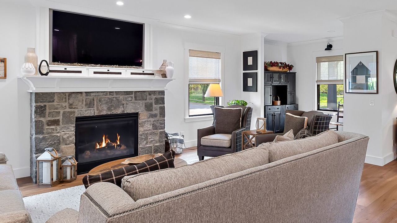 Photo of Livingroom in Saratoga Springs