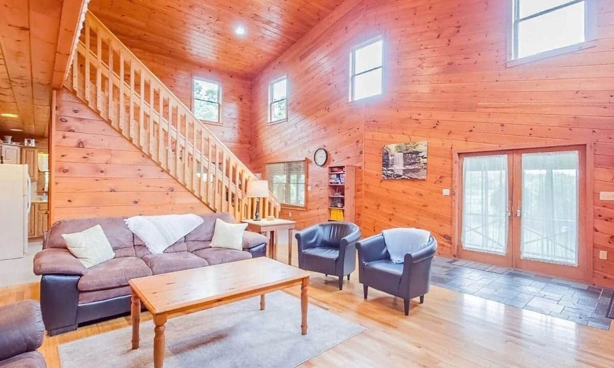 Photo of Livingroom in Benton
