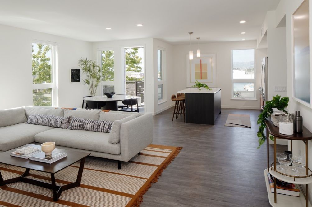 Photo of Livingroom in Alameda