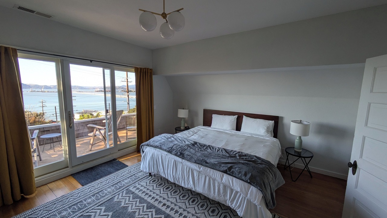 Photo of Bedroom in Point Richmond