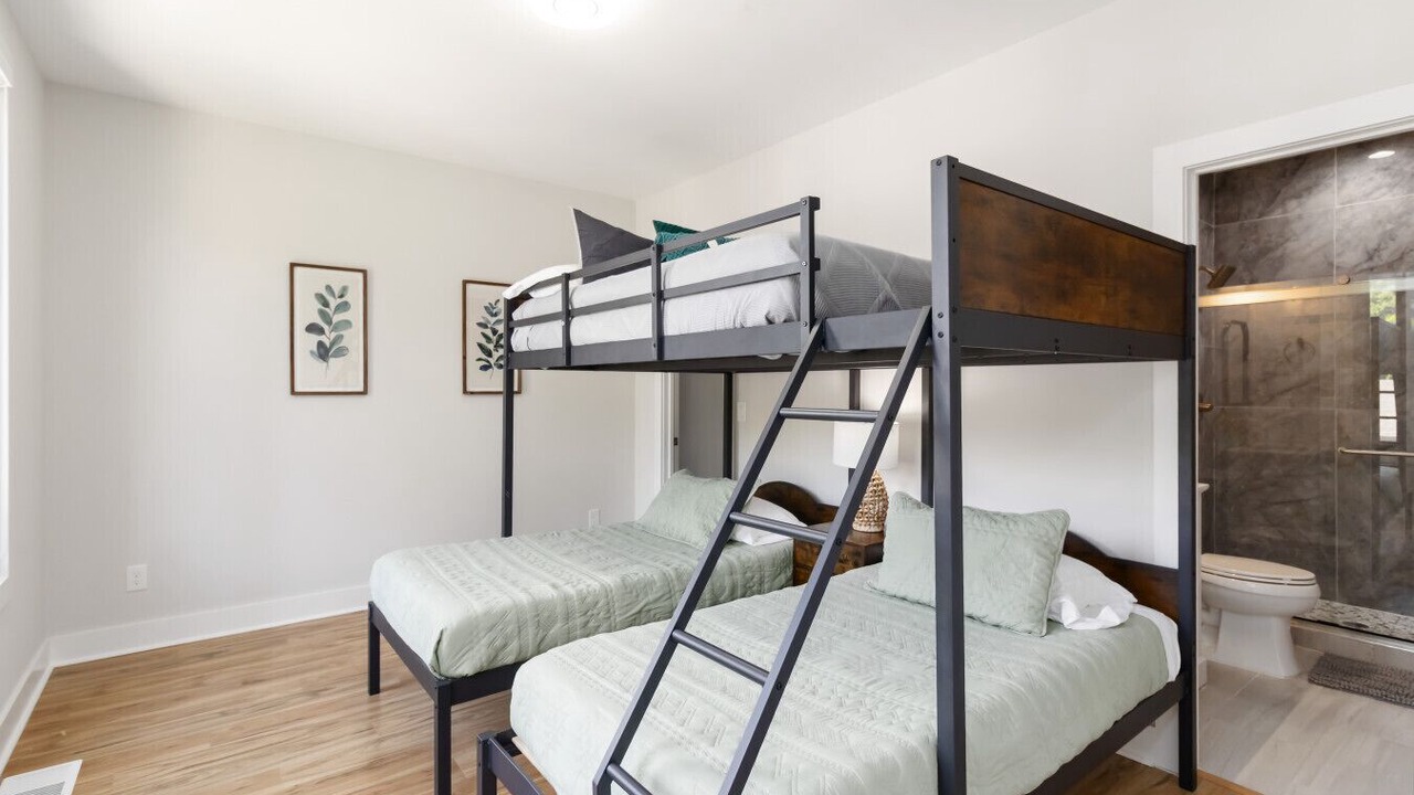 Photo of Bedroom in Home Park