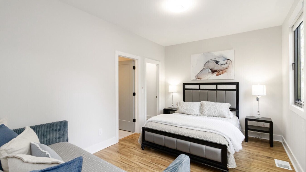 Photo of Bedroom in Home Park
