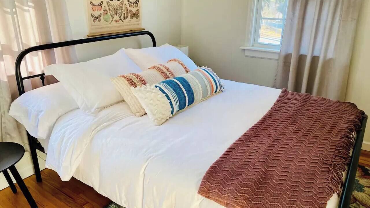 Photo of Bedroom in Geyser Crest