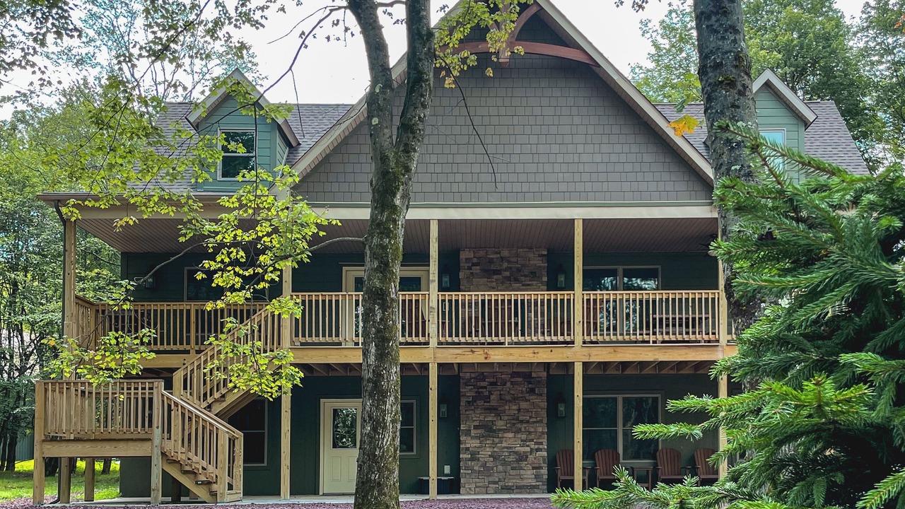 Photo of Outdoor in Lake Harmony Estates