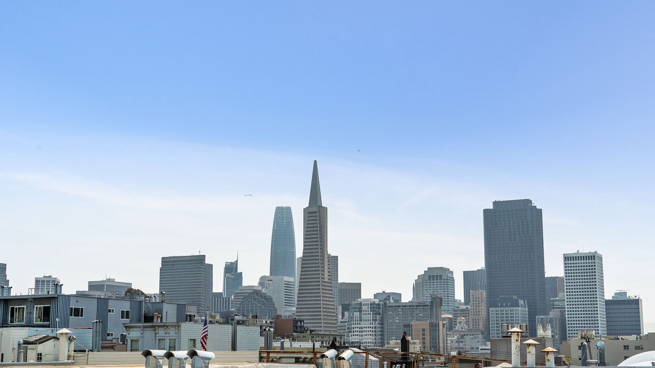 Photo of Others in Telegraph Hill