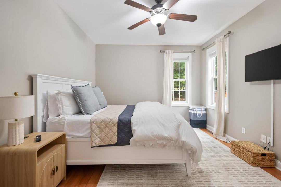 Photo of Bedroom in Saratoga Springs