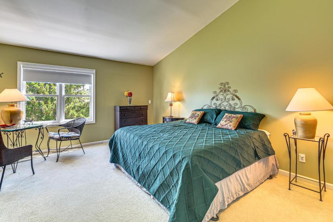 Photo of Bedroom in Saratoga Springs