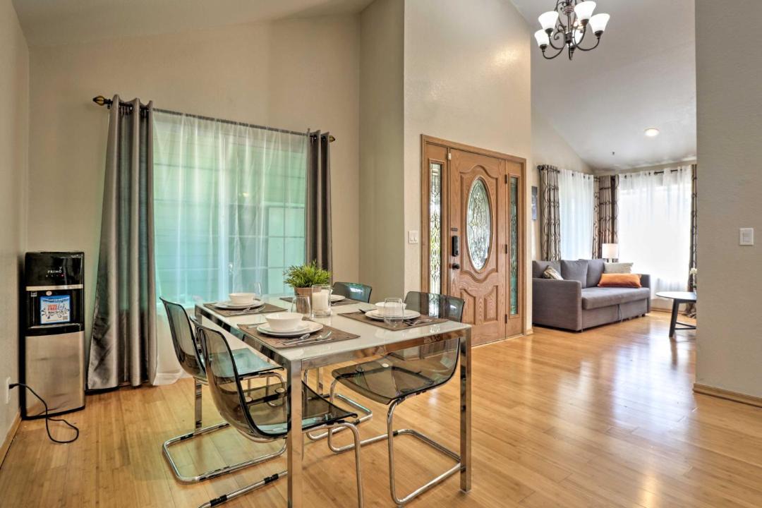 Photo of Livingroom in East San Jose