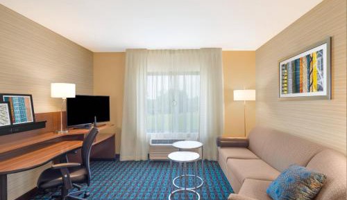 Studio with Two Queen Beds, Roll-In Shower and Sofa Bed - Mobility Access/Hearing Accessible