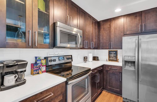 North Buckhead Apartment | Cozy 2-bedroom apartment in awesome Atlanta with fitness room, WiFi