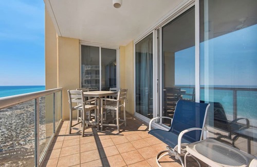 Navarre Beach Condo | Sit Back and Relax | 🌊 3BR Condo with Gulf Views, Resort Pool, and Balcony