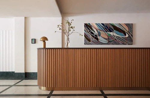 Fisherman's Wharf Hotel | Relaxing Stay! Walk to Wharf, Alcatraz Island, and Aquarium of the Bay