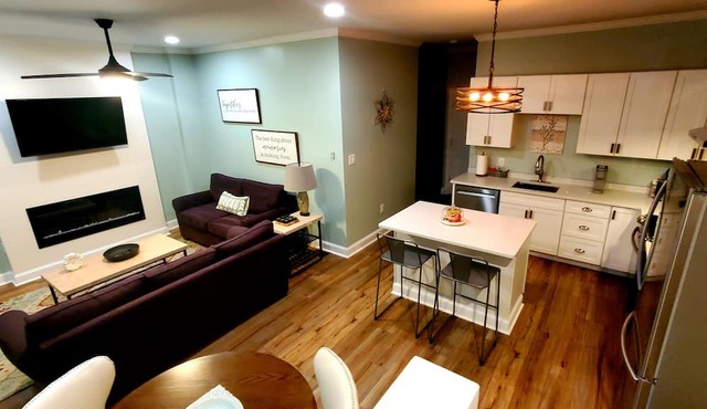 Luxury Studio Apt, walk to restaurants and bars