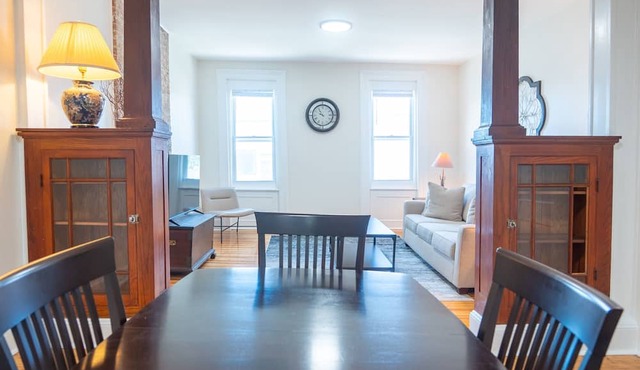 Ironworks Urban Retreat|Pet Friendly|RPI|Hospitals